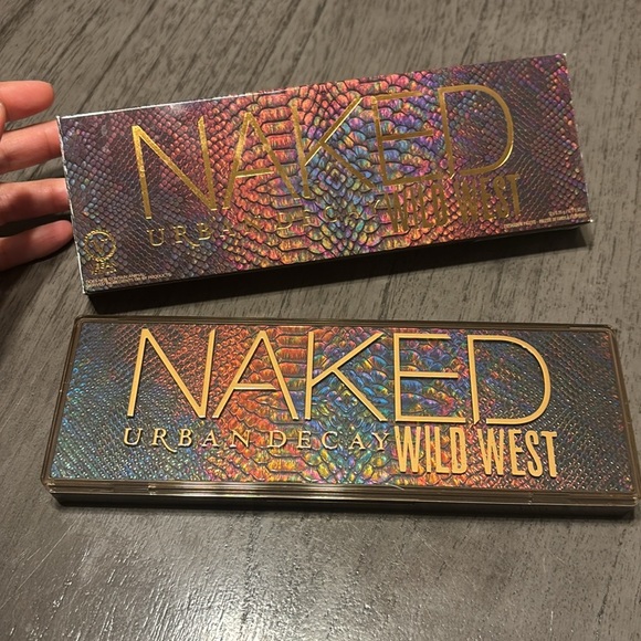 Urban Decay Naked Eyeshadow Palette NIB - Picture 3 of 10